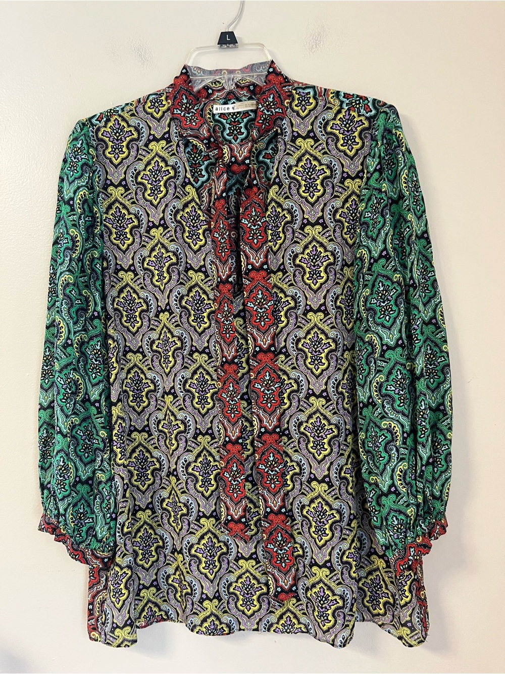 ALICE+OLIVIA Sheila Blouson Sleeve Blouse Women’s XL Multi Crest Tile V-neck Top